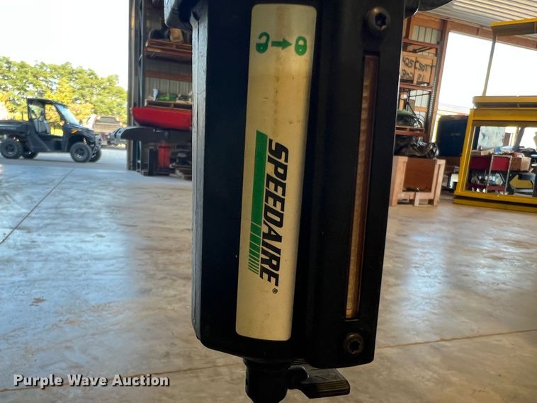 image for item MR9821 Curtis 10VT12-A3  air compressor