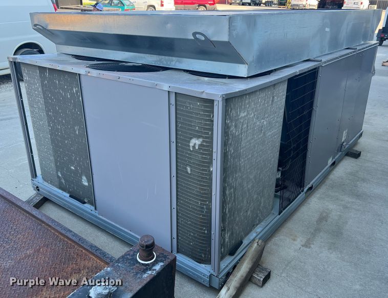 image for item MR9823 Carrier 48TCED24ABA5A0F0A0  AC unit