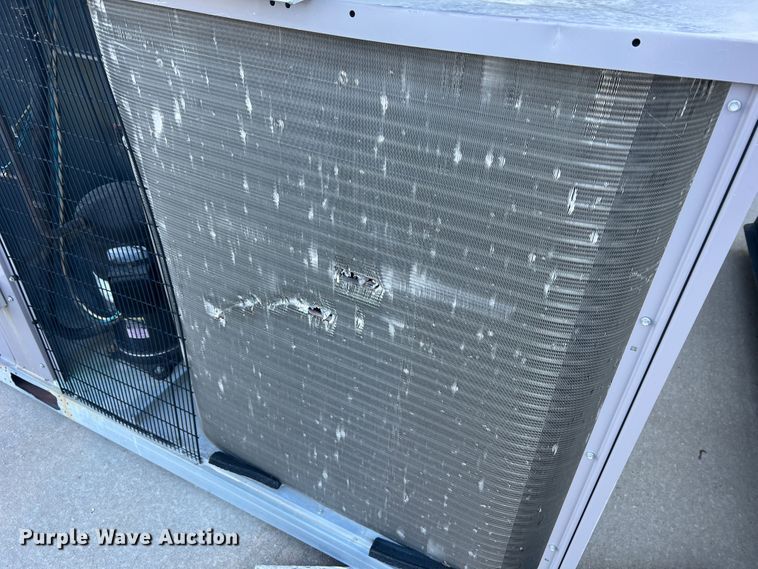 image for item MR9823 Carrier 48TCED24ABA5A0F0A0  AC unit