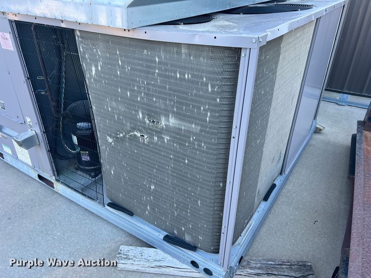 image for item MR9823 Carrier 48TCED24ABA5A0F0A0  AC unit