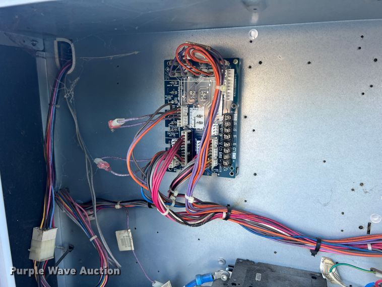 image for item MR9823 Carrier 48TCED24ABA5A0F0A0  AC unit