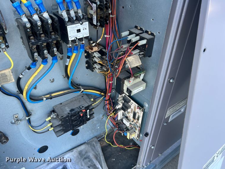 image for item MR9823 Carrier 48TCED24ABA5A0F0A0  AC unit