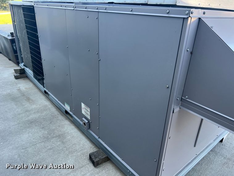 image for item MR9823 Carrier 48TCED24ABA5A0F0A0  AC unit