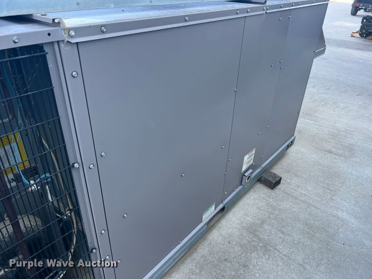 image for item MR9823 Carrier 48TCED24ABA5A0F0A0  AC unit