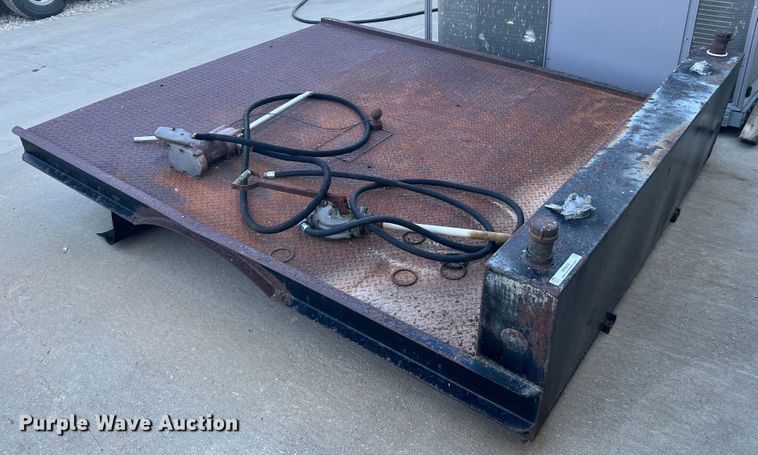 image for item MR9826 Flatbed