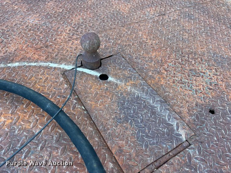 image for item MR9826 Flatbed