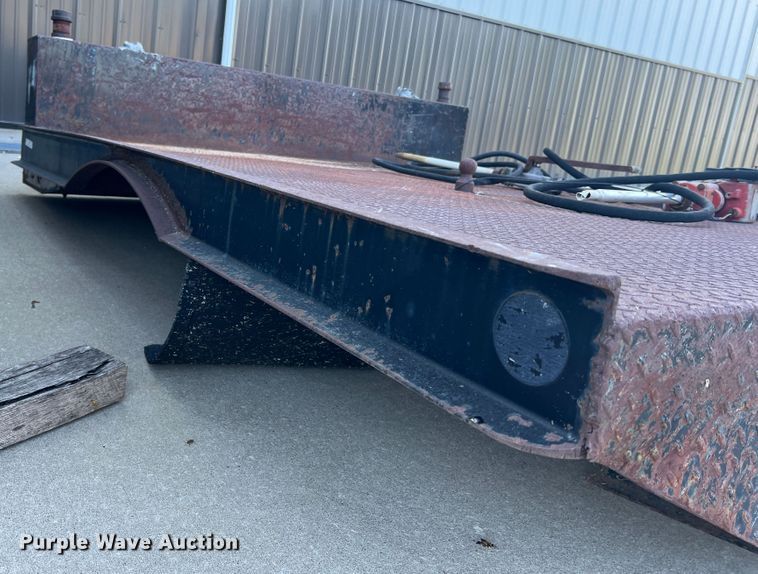 image for item MR9826 Flatbed