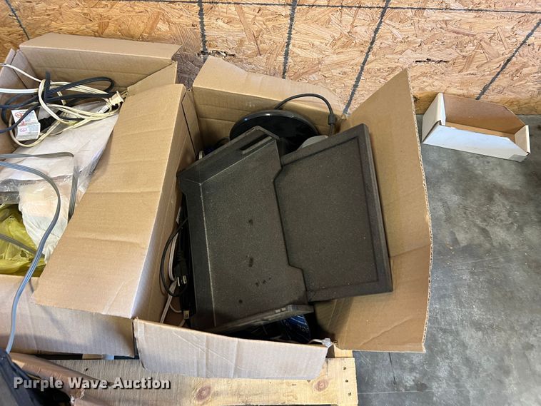 image for item MR9833 Office equipment