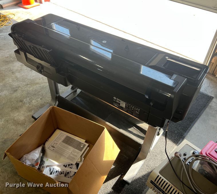 image for item MR9833 Office equipment