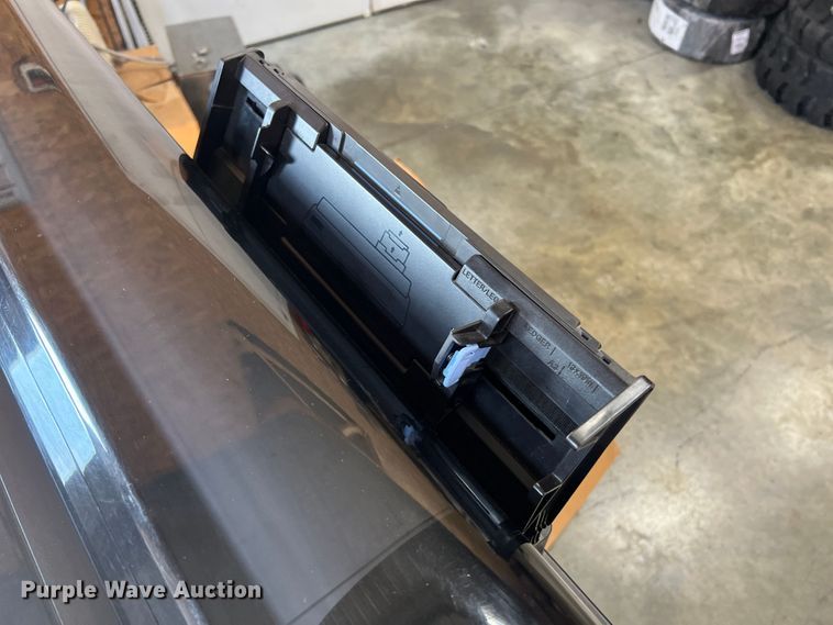 image for item MR9833 Office equipment