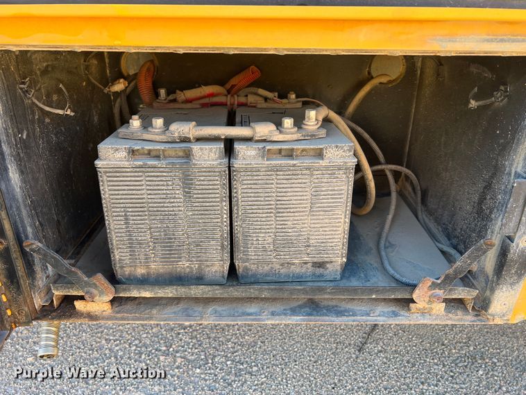 image for item MR9836 2005 Thomas Built  school bus