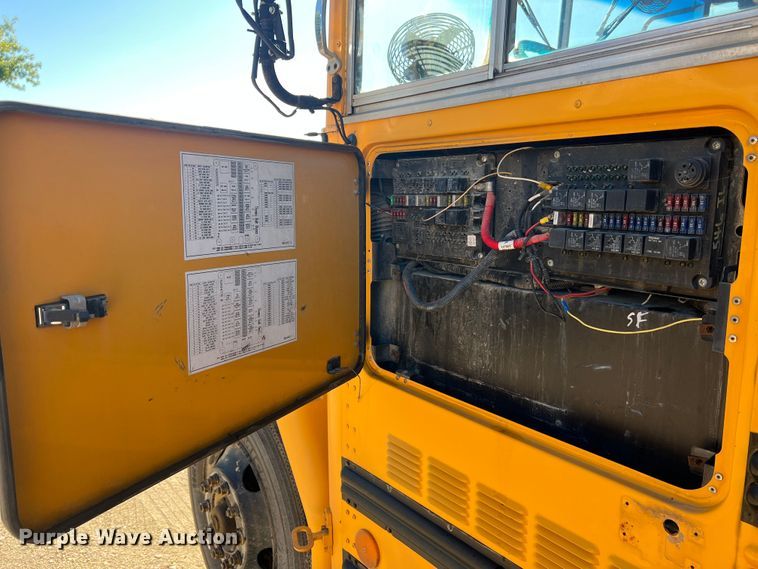 image for item MR9836 2005 Thomas Built  school bus