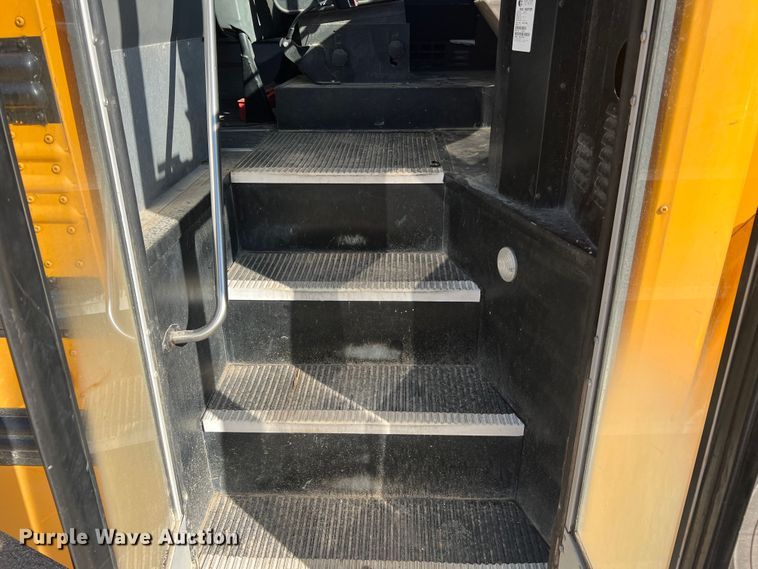 image for item MR9836 2005 Thomas Built  school bus