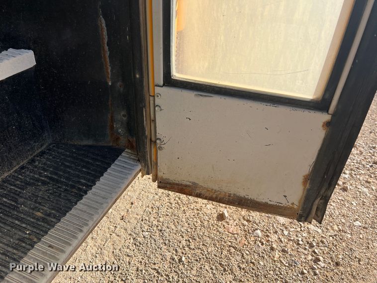 image for item MR9836 2005 Thomas Built  school bus