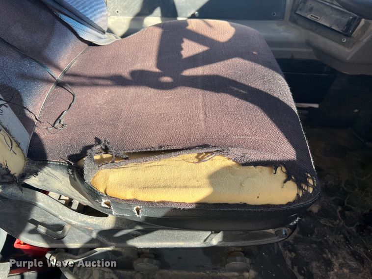 image for item MR9836 2005 Thomas Built  school bus