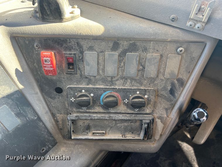 image for item MR9836 2005 Thomas Built  school bus