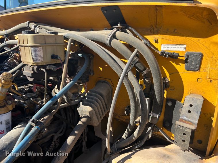 image for item MR9836 2005 Thomas Built  school bus