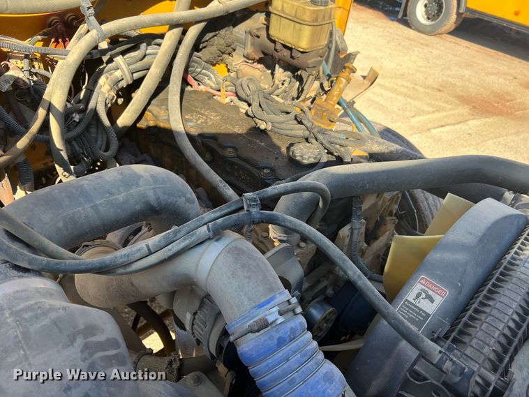 image for item MR9836 2005 Thomas Built  school bus