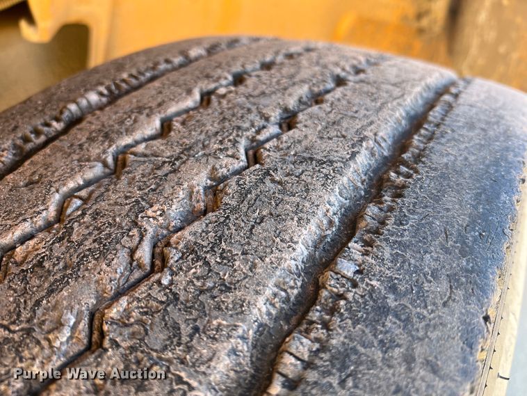 image for item MR9836 2005 Thomas Built  school bus