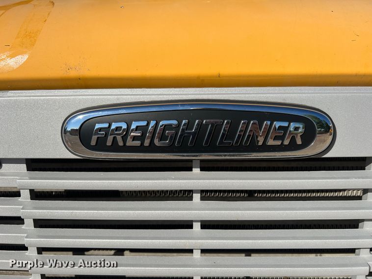 image for item MR9836 2005 Thomas Built  school bus