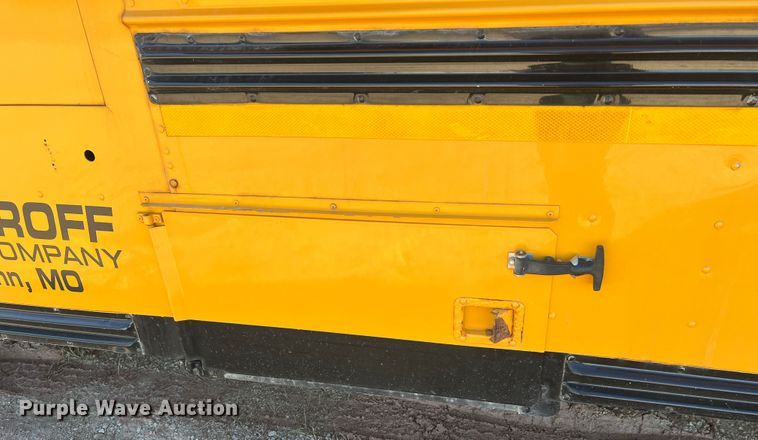 image for item MR9838 2005 Blue Bird Vision  school bus