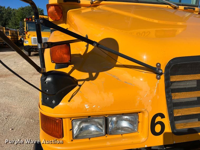 image for item MR9838 2005 Blue Bird Vision  school bus