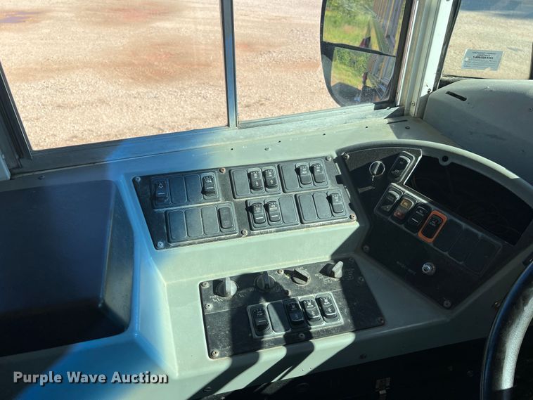 image for item MR9838 2005 Blue Bird Vision  school bus