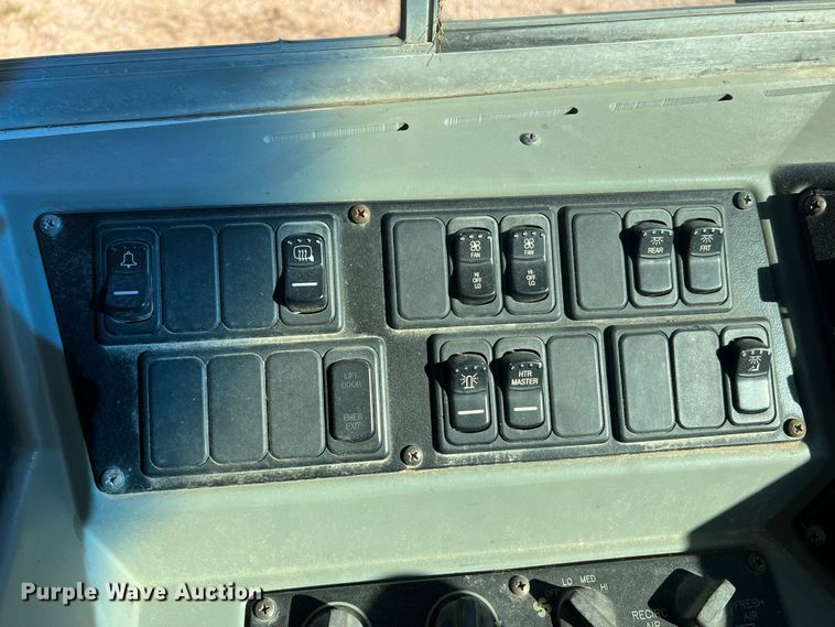 image for item MR9838 2005 Blue Bird Vision  school bus