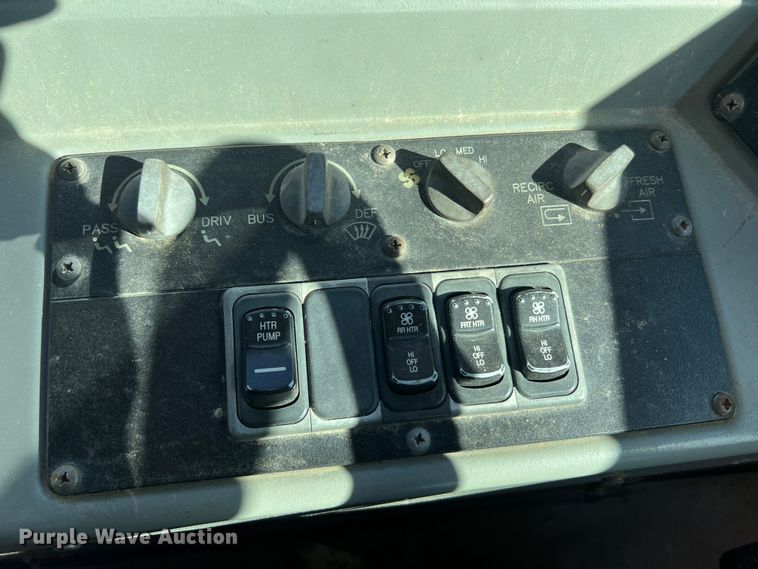 image for item MR9838 2005 Blue Bird Vision  school bus