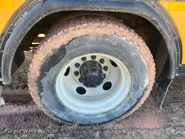 image for item MR9838 2005 Blue Bird Vision  school bus