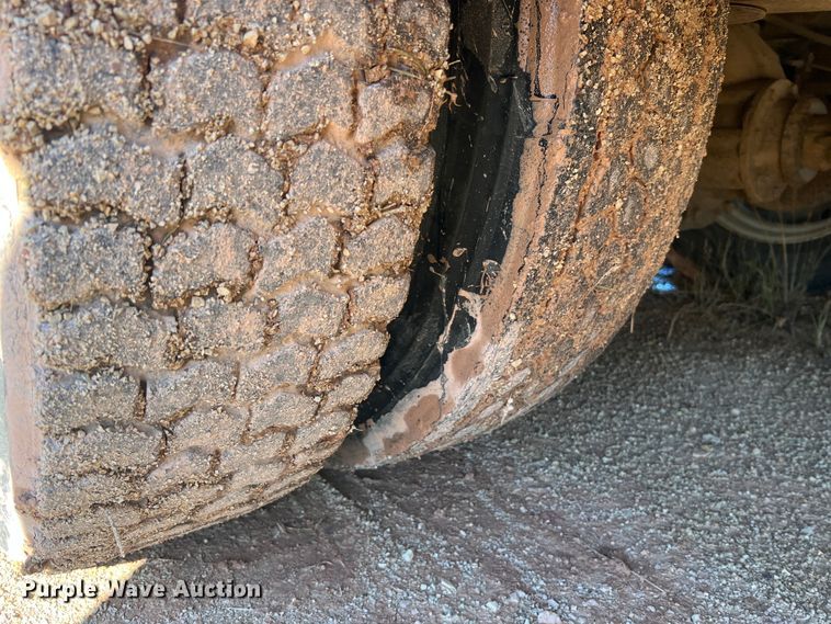 image for item MR9838 2005 Blue Bird Vision  school bus