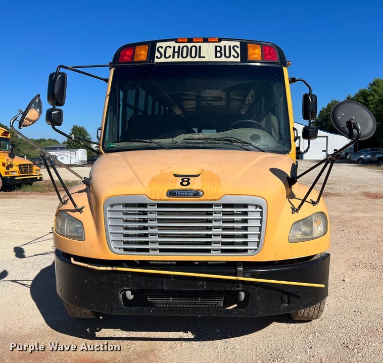 image for item MR9839 2009 Freightliner B2  school bus