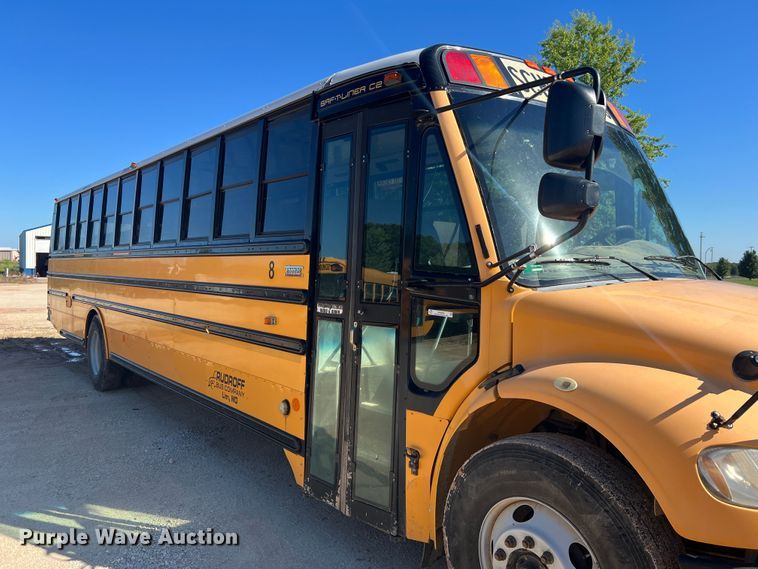 image for item MR9839 2009 Freightliner B2  school bus