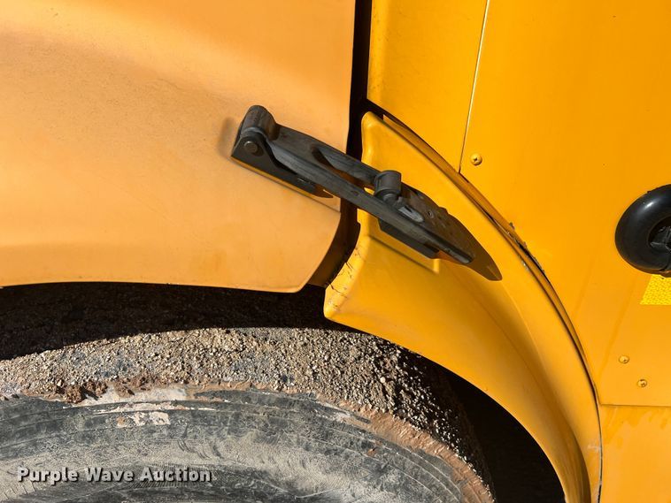 image for item MR9839 2009 Freightliner B2  school bus