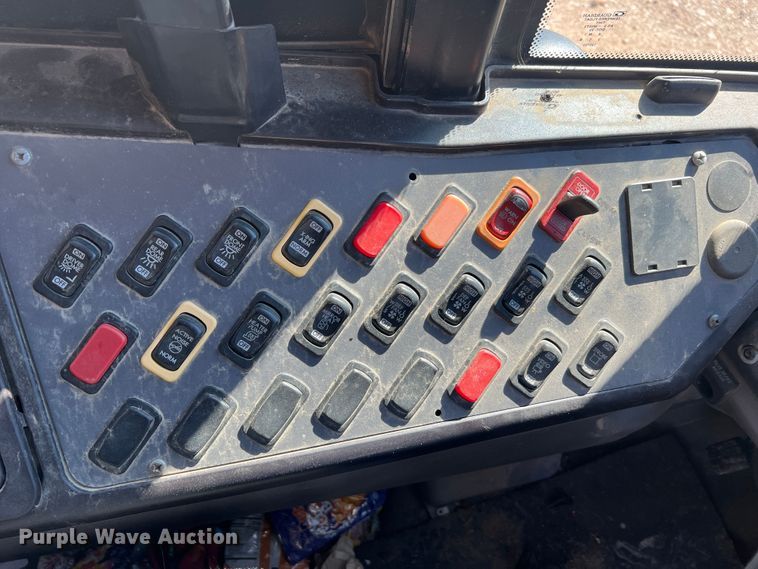 image for item MR9839 2009 Freightliner B2  school bus