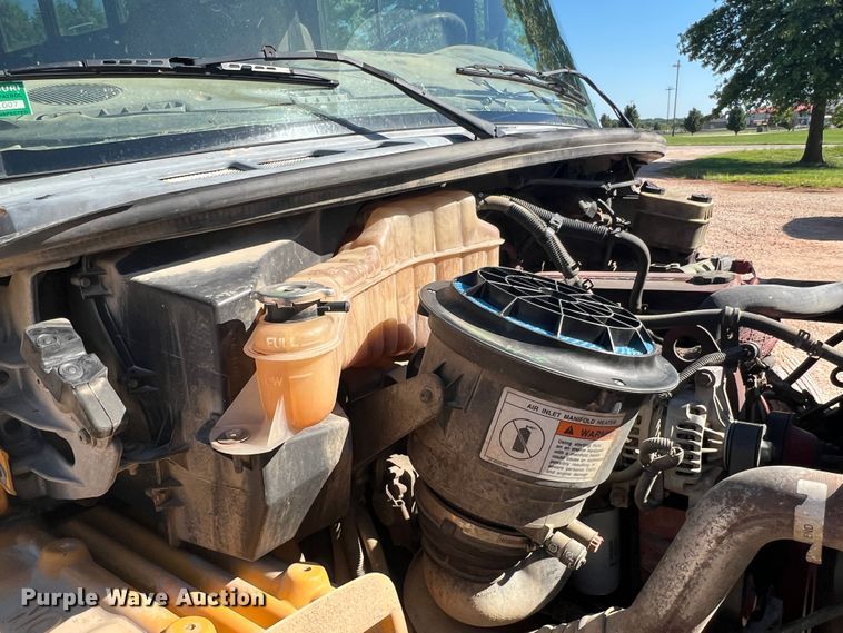 image for item MR9839 2009 Freightliner B2  school bus