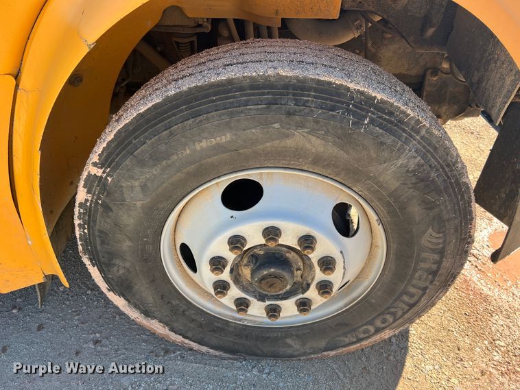 image for item MR9839 2009 Freightliner B2  school bus