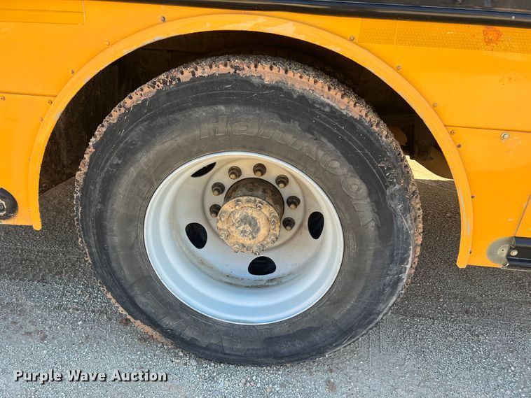 image for item MR9839 2009 Freightliner B2  school bus