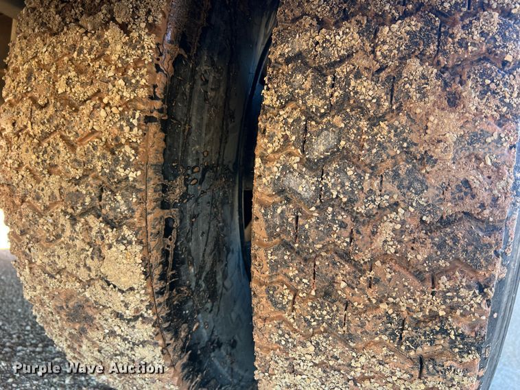 image for item MR9839 2009 Freightliner B2  school bus