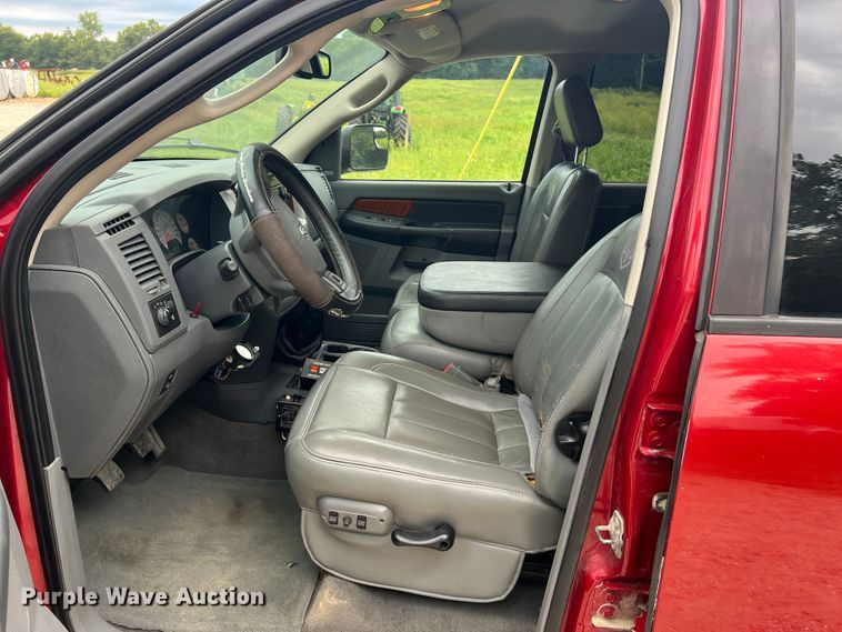 image for item MR9855 2007 Dodge Ram 3500HD Laramie  Quad Cab tow truck