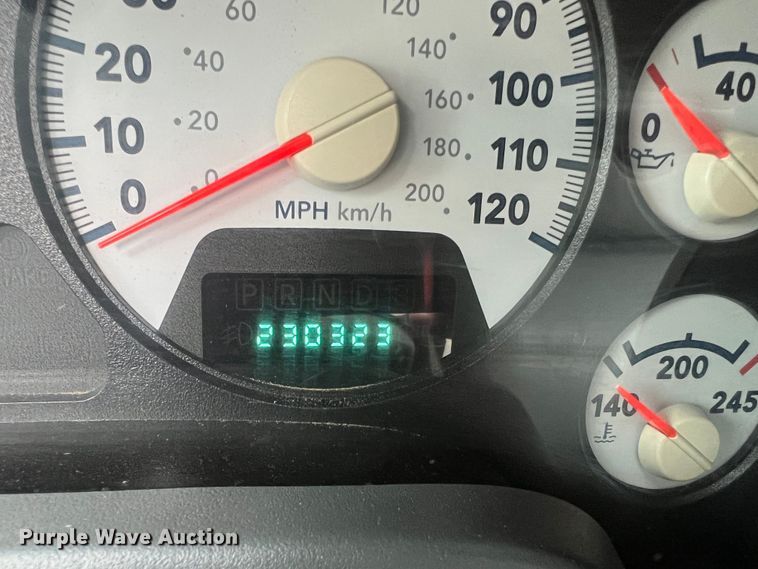 image for item MR9855 2007 Dodge Ram 3500HD Laramie  Quad Cab tow truck