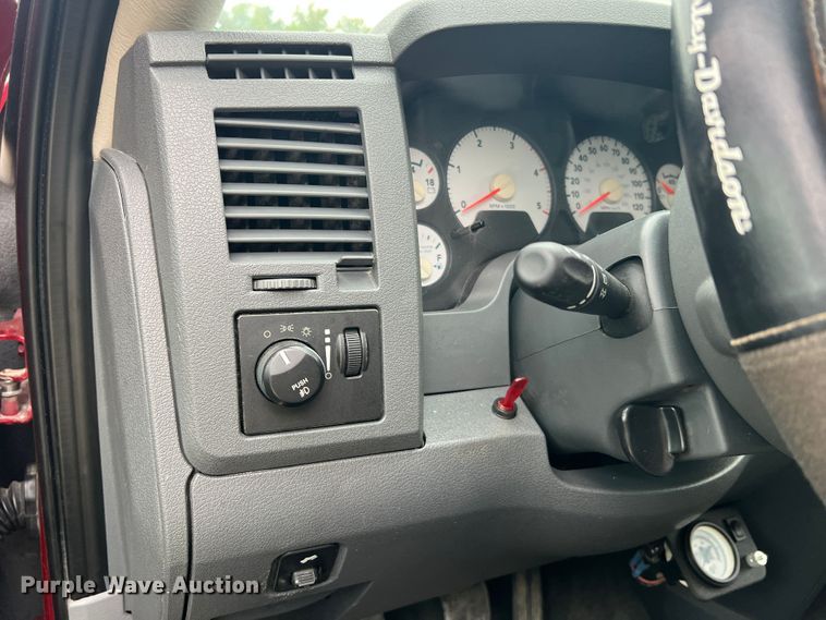 image for item MR9855 2007 Dodge Ram 3500HD Laramie  Quad Cab tow truck