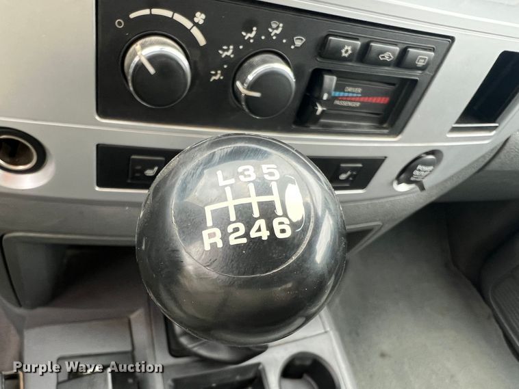 image for item MR9855 2007 Dodge Ram 3500HD Laramie  Quad Cab tow truck