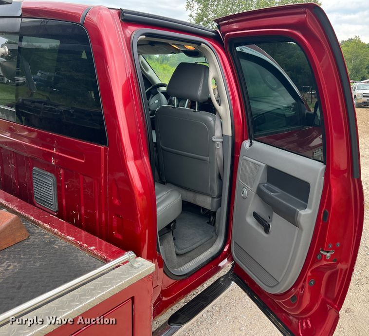 image for item MR9855 2007 Dodge Ram 3500HD Laramie  Quad Cab tow truck