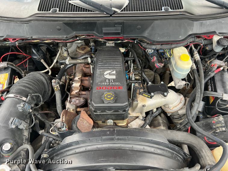 image for item MR9855 2007 Dodge Ram 3500HD Laramie  Quad Cab tow truck