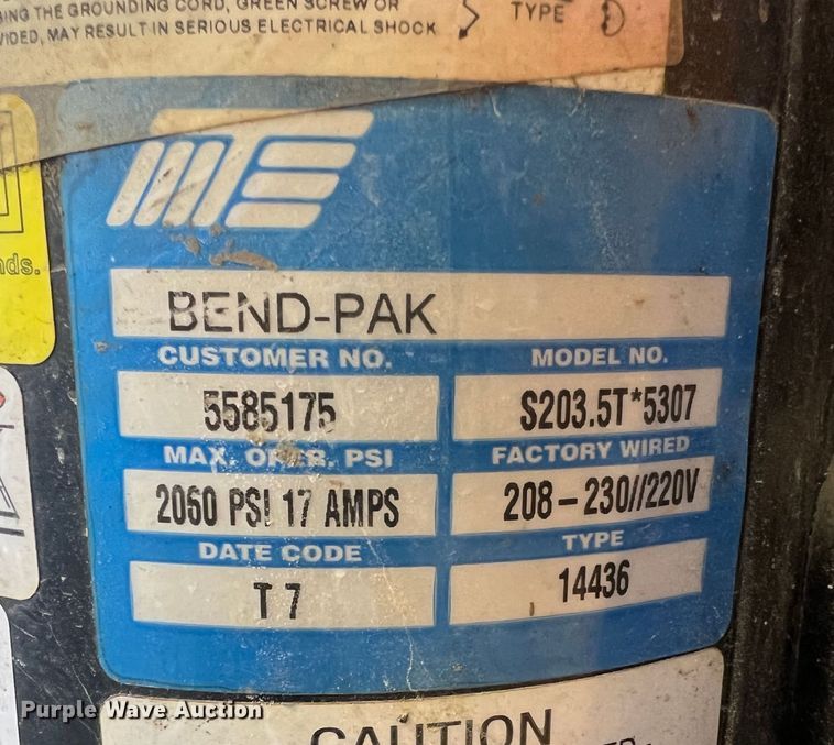 image for item MR9866 BendPak HDS-14  four post automotive lift