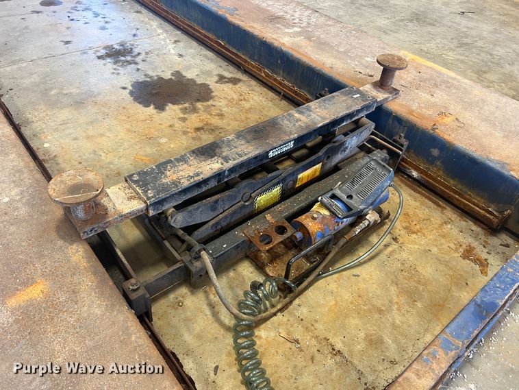 image for item MR9866 BendPak HDS-14  four post automotive lift