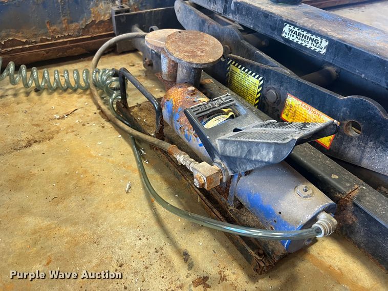 image for item MR9866 BendPak HDS-14  four post automotive lift