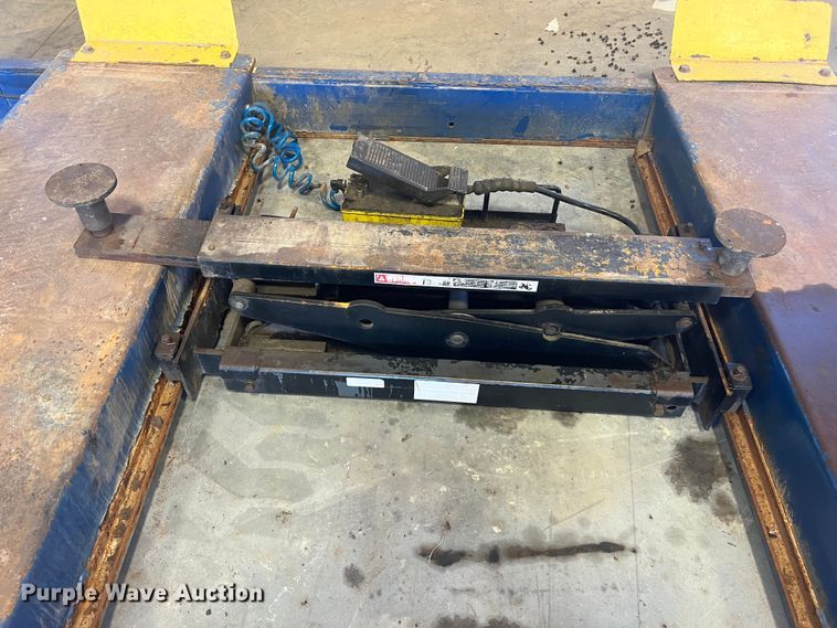 image for item MR9866 BendPak HDS-14  four post automotive lift