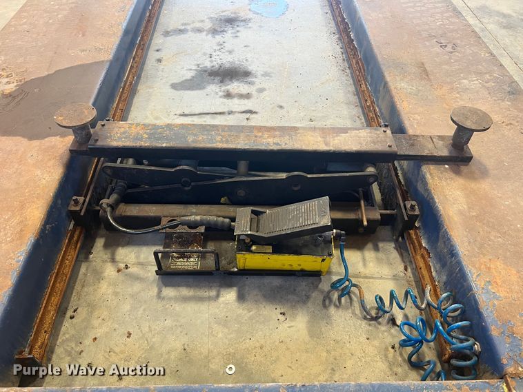 image for item MR9866 BendPak HDS-14  four post automotive lift